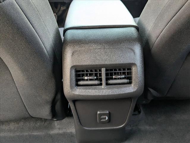 used 2024 Chevrolet Equinox car, priced at $18,995