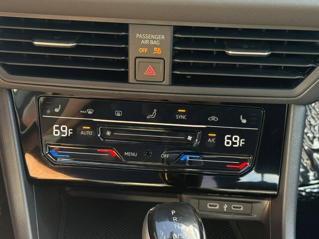 new 2025 Volkswagen Jetta car, priced at $22,996