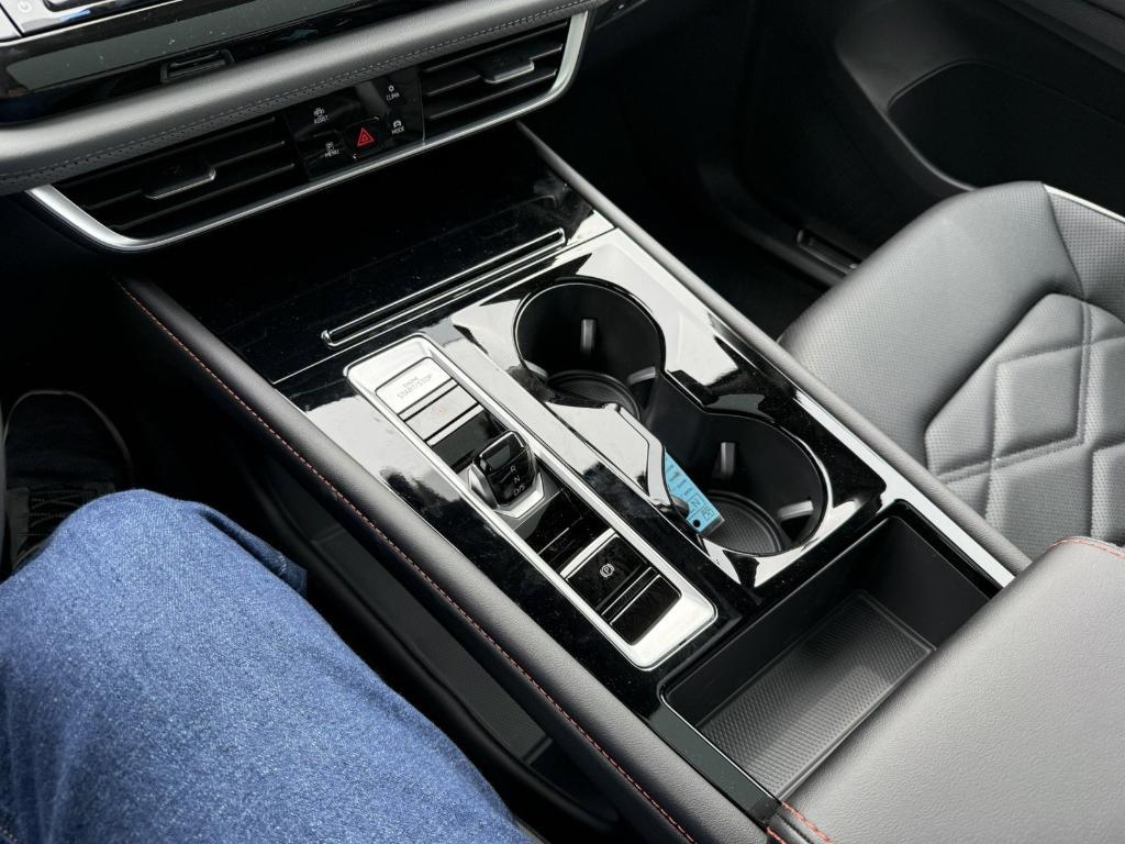 new 2026 Volkswagen Atlas car, priced at $46,811