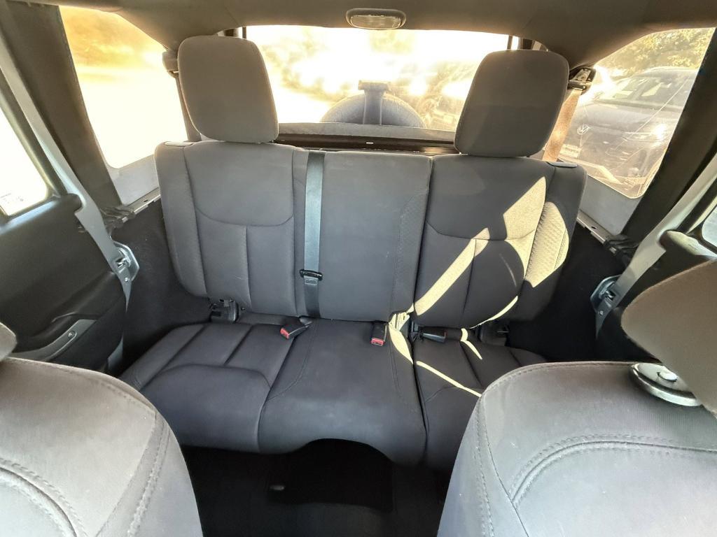 used 2015 Jeep Wrangler Unlimited car, priced at $18,495