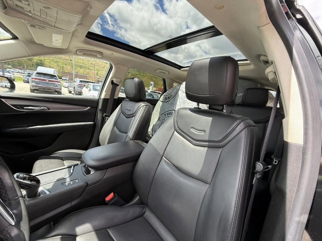 used 2019 Cadillac XT5 car, priced at $24,995