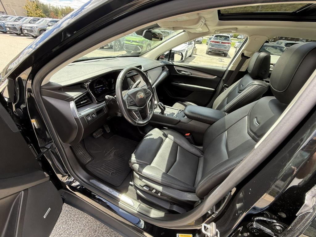 used 2019 Cadillac XT5 car, priced at $24,995