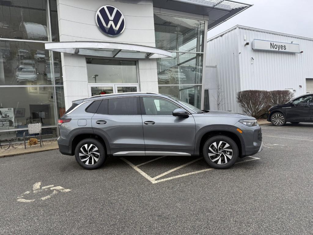 new 2026 Volkswagen Tiguan car, priced at $32,576