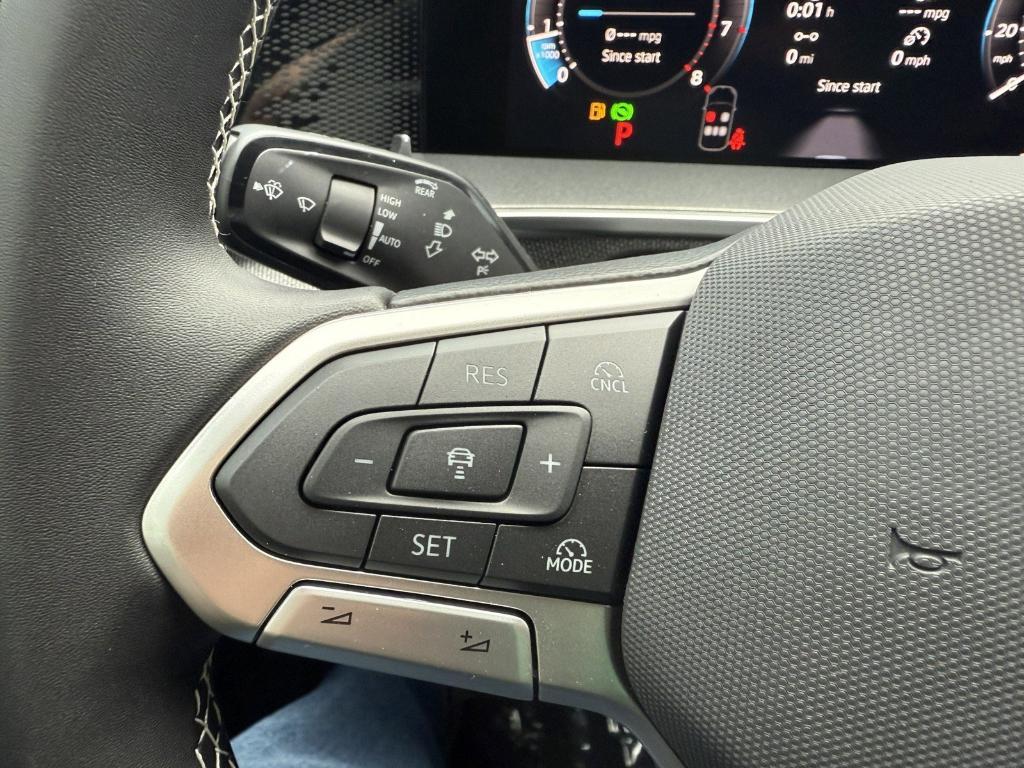 new 2026 Volkswagen Tiguan car, priced at $32,576