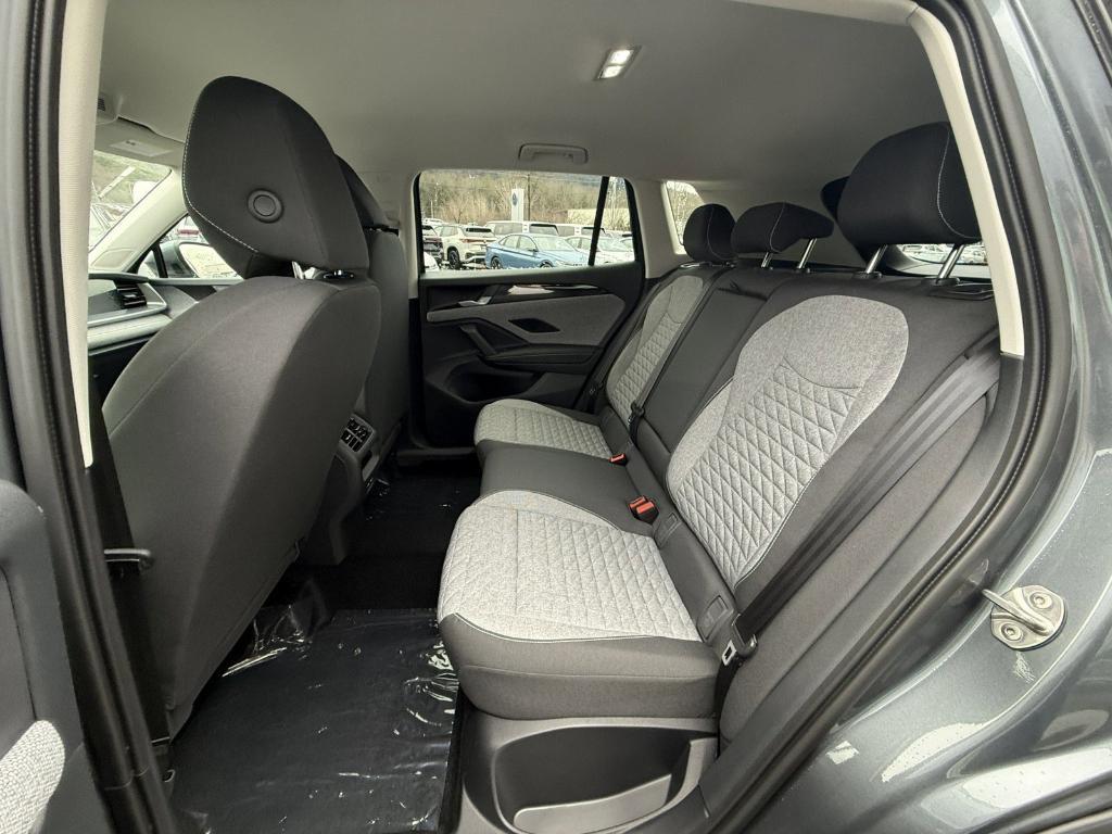 new 2026 Volkswagen Tiguan car, priced at $32,576