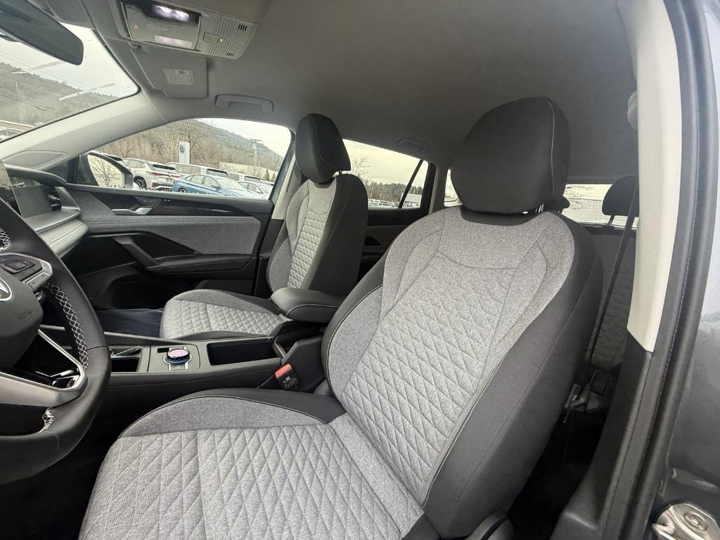 new 2026 Volkswagen Tiguan car, priced at $32,576