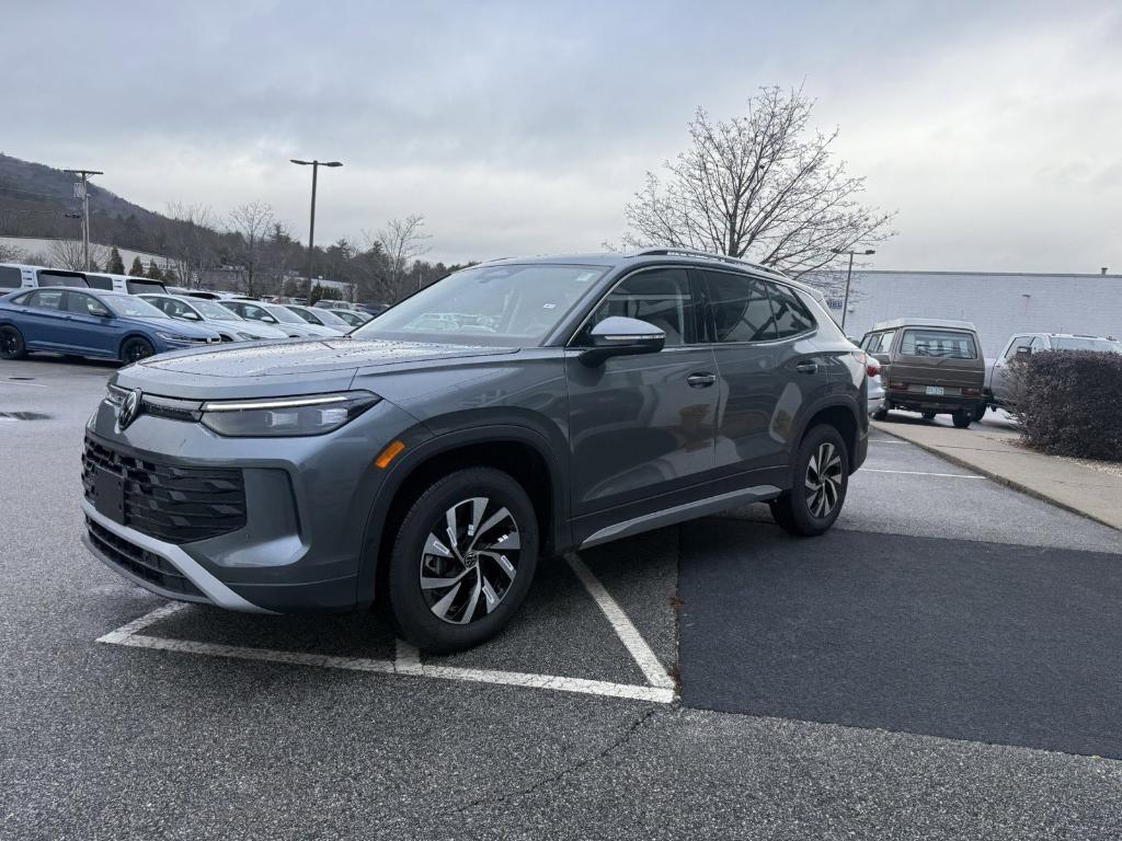 new 2026 Volkswagen Tiguan car, priced at $32,576