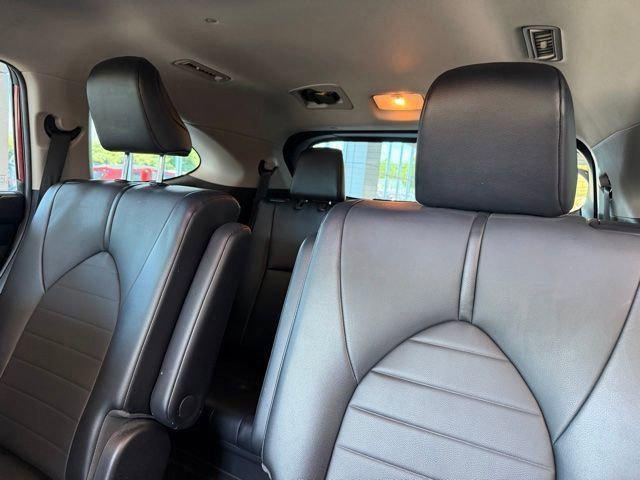 used 2021 Toyota Highlander car, priced at $23,990