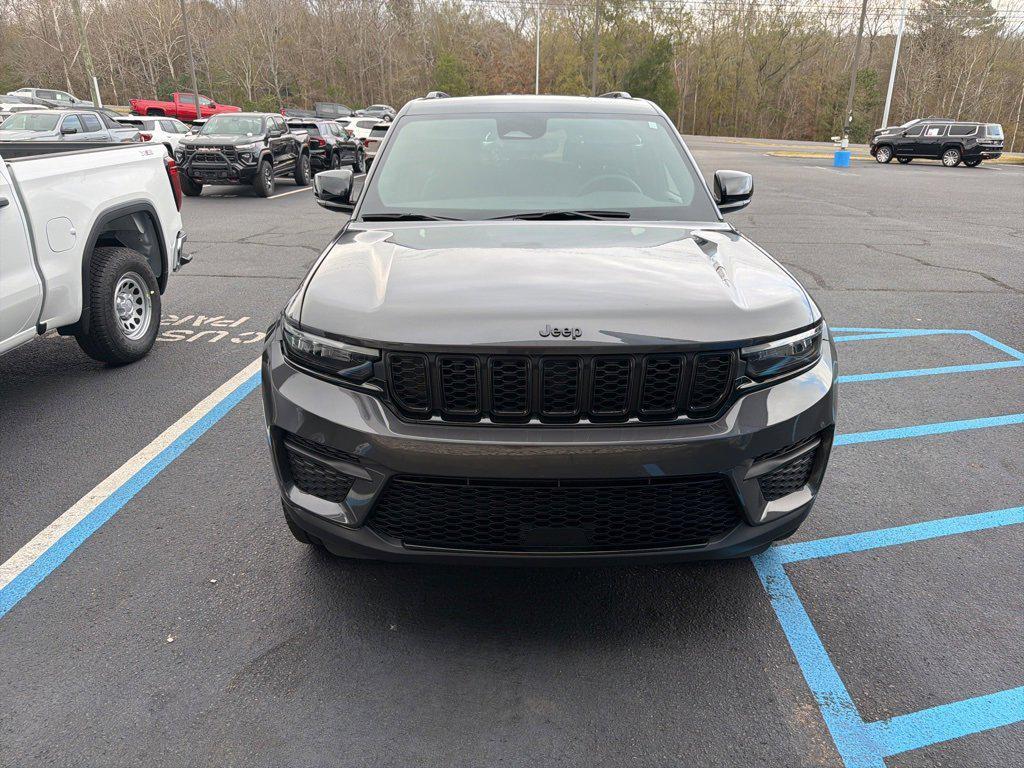 used 2024 Jeep Grand Cherokee car, priced at $31,590
