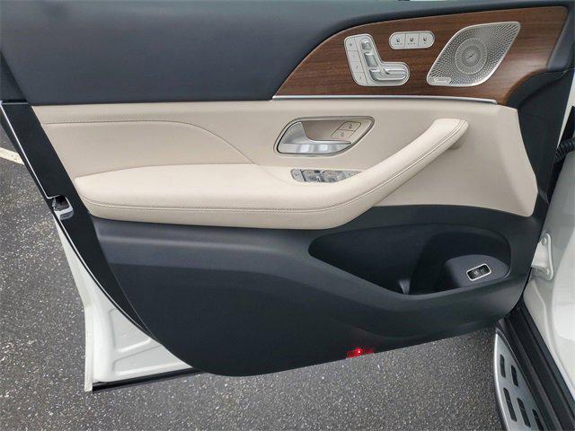 used 2025 Mercedes-Benz GLE 450 car, priced at $72,490