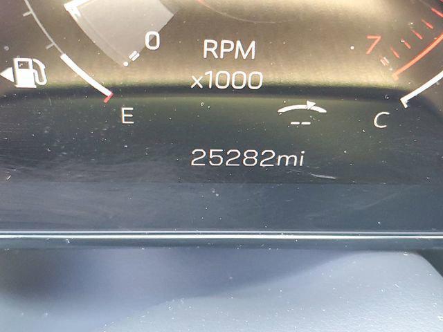 used 2025 GMC Yukon XL car, priced at $88,990