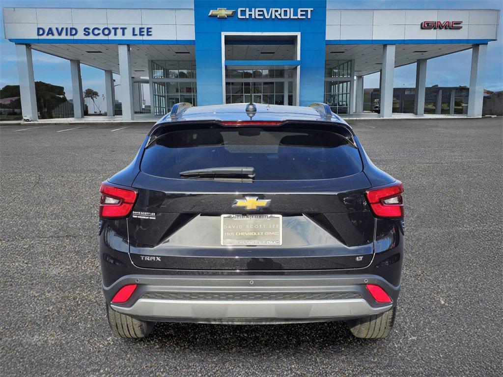 used 2024 Chevrolet Trax car, priced at $20,990