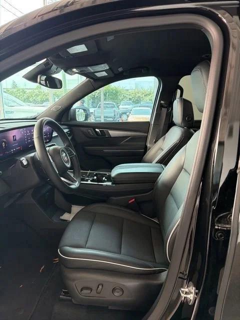 used 2025 Buick Enclave car, priced at $35,990