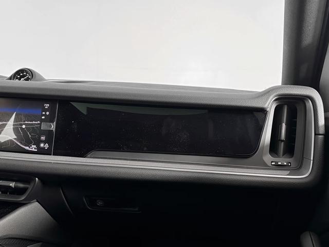 new 2025 Porsche Cayenne car, priced at $100,995