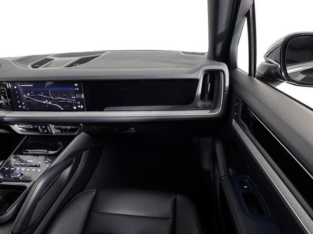 new 2025 Porsche Cayenne car, priced at $89,905