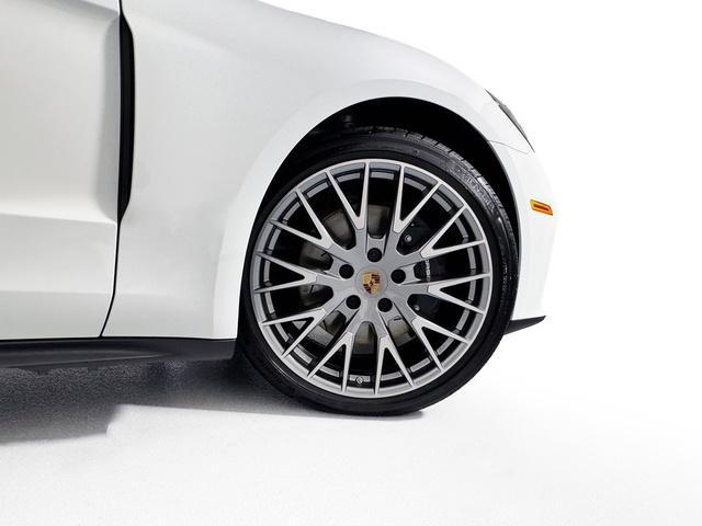 new 2026 Porsche Panamera car, priced at $128,300