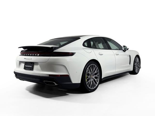 new 2026 Porsche Panamera car, priced at $137,050
