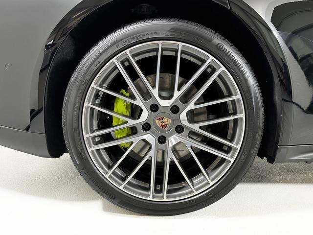 new 2026 Porsche Panamera car, priced at $136,490