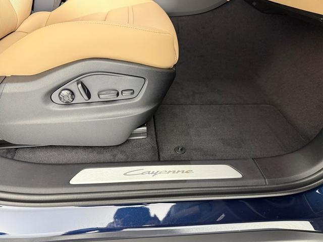 new 2026 Porsche Cayenne car, priced at $103,690