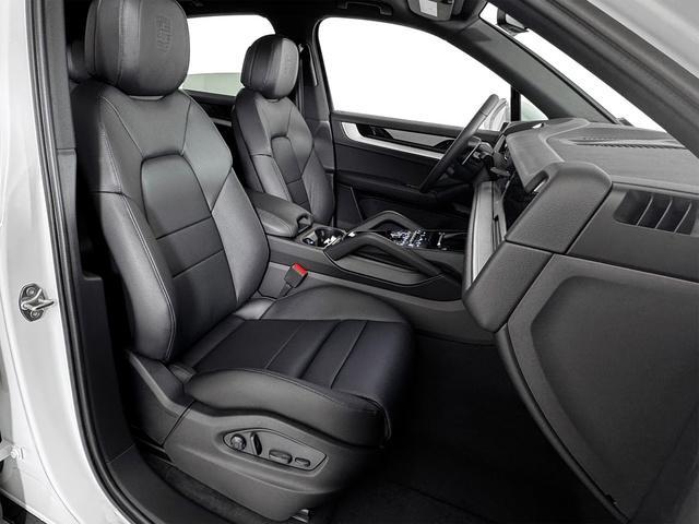 new 2025 Porsche Cayenne car, priced at $107,065
