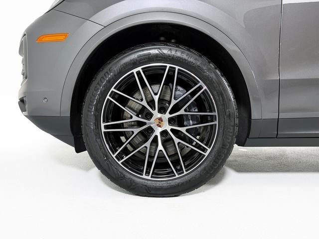 new 2025 Porsche Cayenne car, priced at $104,635