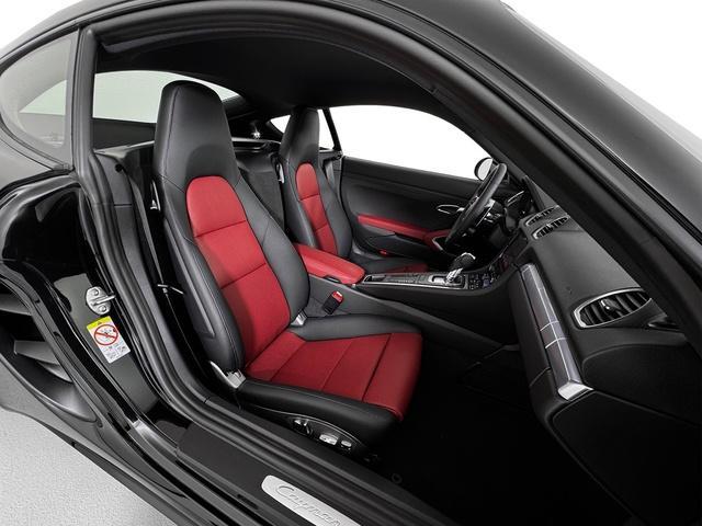 new 2025 Porsche 718 Cayman car, priced at $104,125