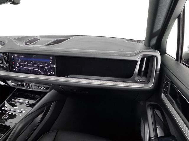 new 2025 Porsche Cayenne car, priced at $106,945