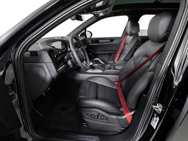 new 2025 Porsche Cayenne car, priced at $136,445