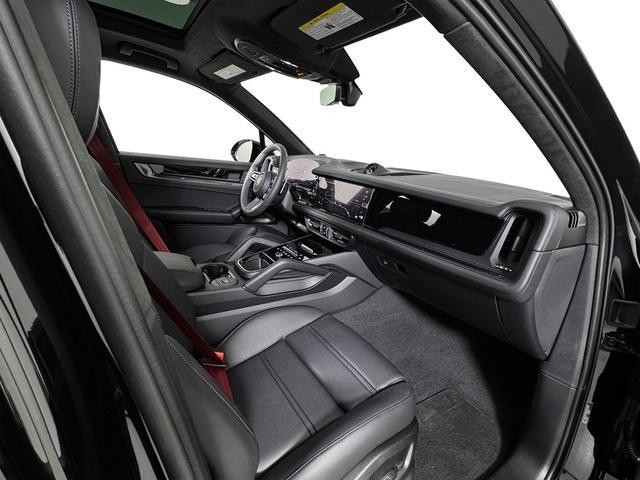 new 2025 Porsche Cayenne car, priced at $136,445