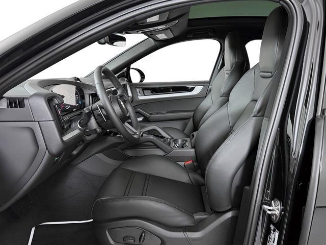 new 2025 Porsche Cayenne car, priced at $95,705