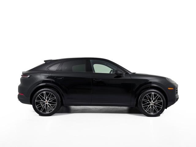 new 2025 Porsche Cayenne car, priced at $95,705
