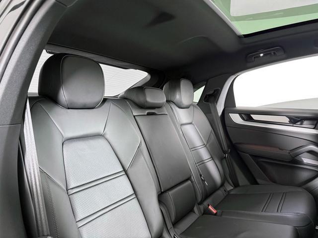 new 2025 Porsche Cayenne car, priced at $95,705