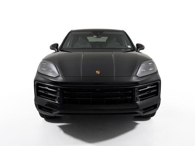 new 2025 Porsche Cayenne car, priced at $95,705