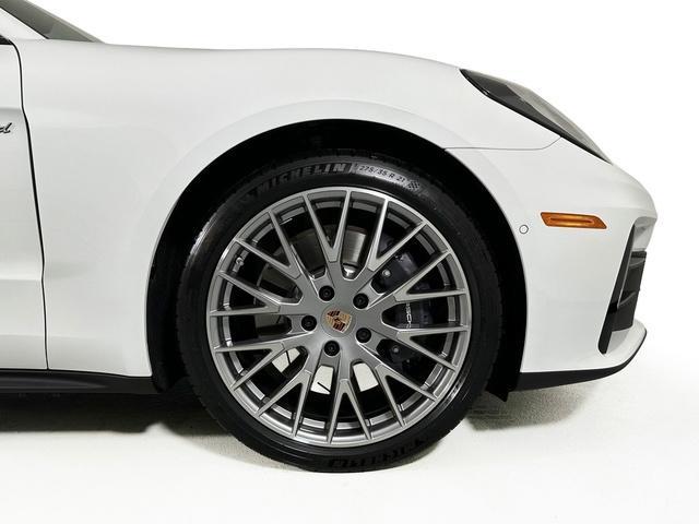 new 2026 Porsche Panamera car, priced at $138,670