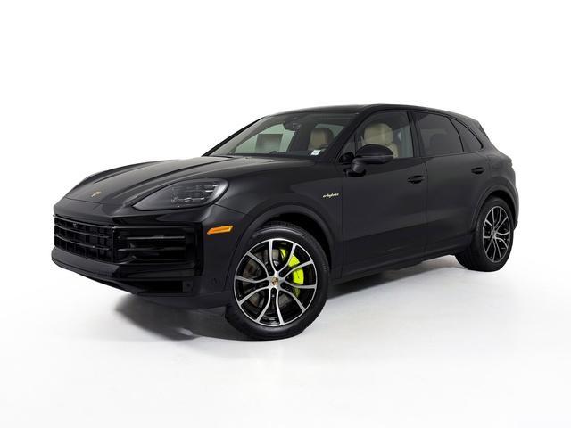 new 2025 Porsche Cayenne car, priced at $101,900