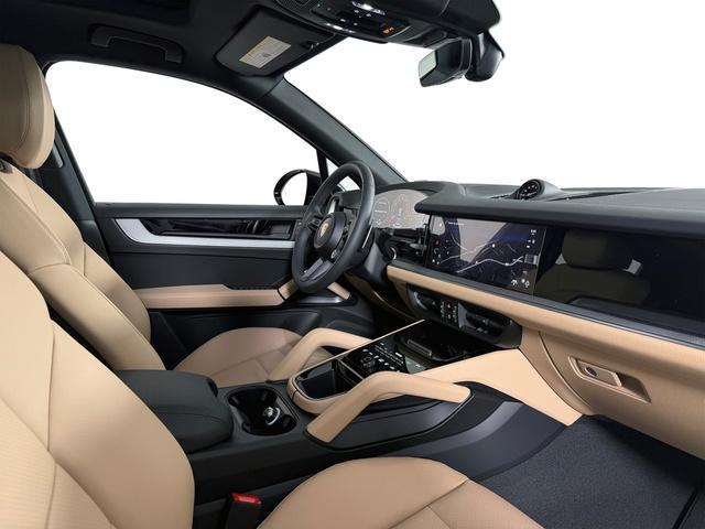 new 2025 Porsche Cayenne car, priced at $101,900
