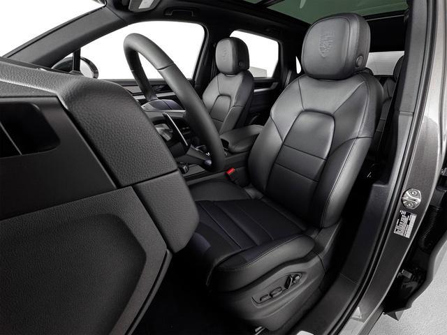 new 2025 Porsche Cayenne car, priced at $107,065