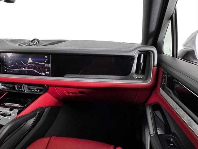 new 2025 Porsche Cayenne car, priced at $104,565