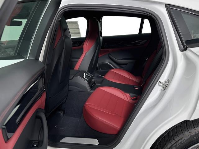 new 2026 Porsche Panamera car, priced at $131,400