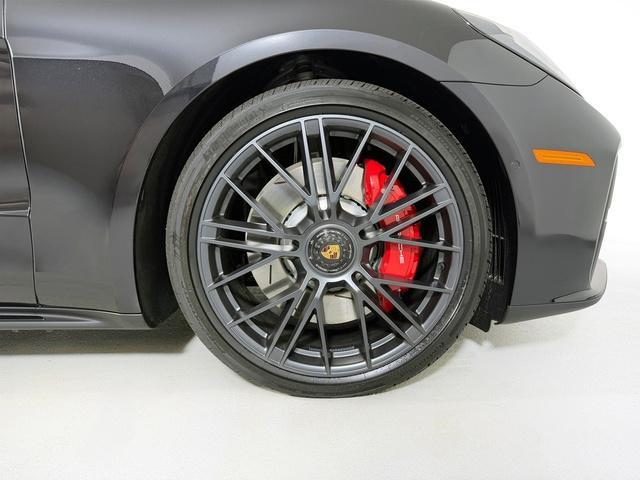 new 2026 Porsche Panamera car, priced at $180,135