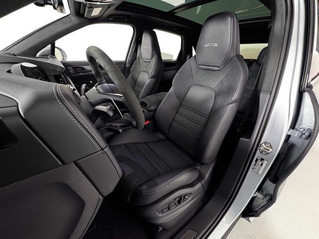 new 2025 Porsche Cayenne car, priced at $140,770