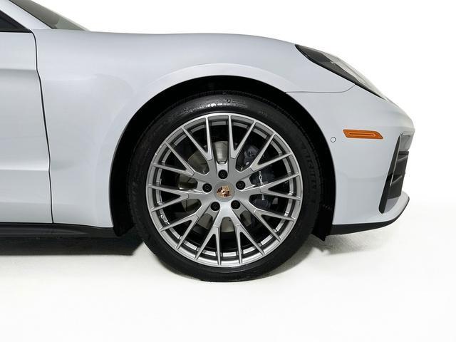 new 2026 Porsche Panamera car, priced at $130,770