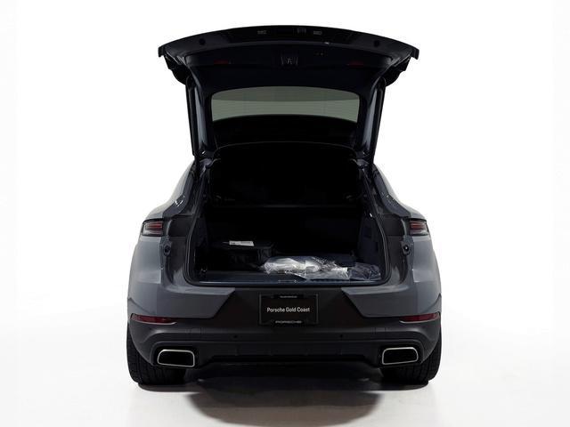 new 2025 Porsche Cayenne car, priced at $111,735