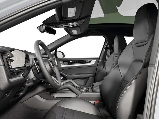 new 2025 Porsche Cayenne car, priced at $111,735