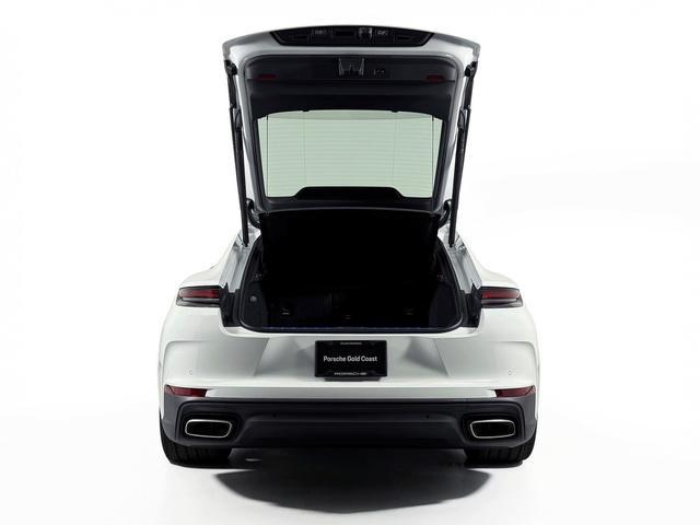 new 2026 Porsche Panamera car, priced at $127,370