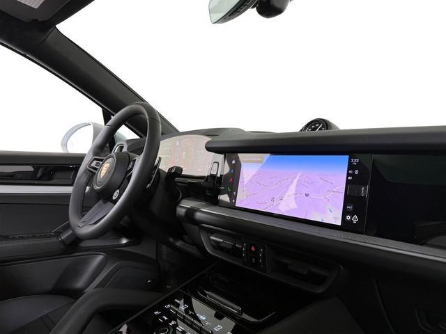 new 2025 Porsche Cayenne car, priced at $101,195