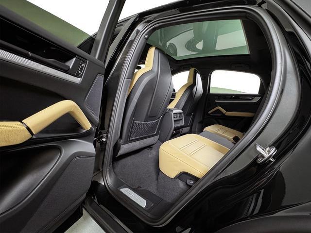 new 2025 Porsche Cayenne car, priced at $97,495