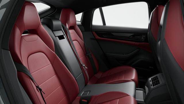 new 2025 Porsche Panamera car, priced at $133,445