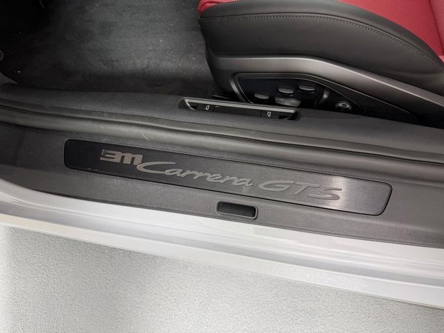 new 2026 Porsche 911 car, priced at $204,230