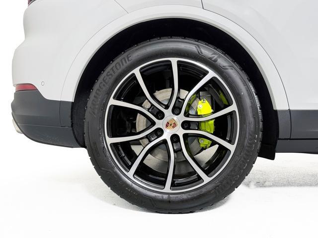 new 2025 Porsche Cayenne car, priced at $106,735